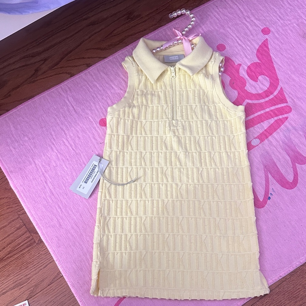 KITH Authentic Yellow Kids Dress
Authentic 
Work ONCE
LIKE NEW
NO NEGOTIATIONS